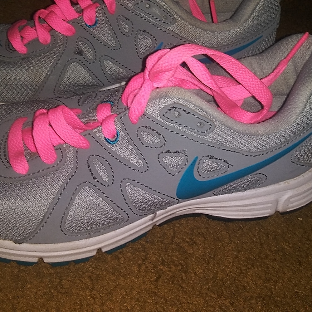 Nike girls sneakers